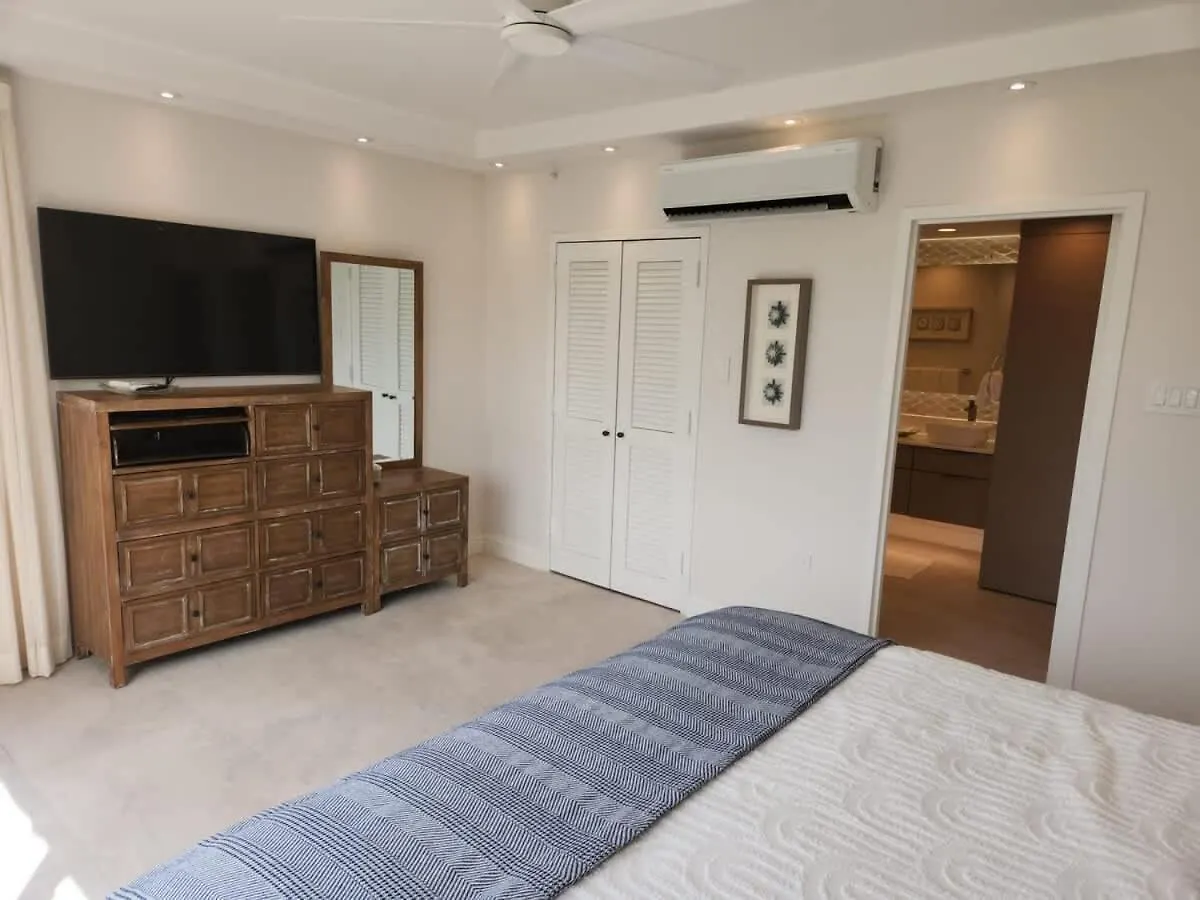 Luxury Beachfront -Villa Perla Rio Grande